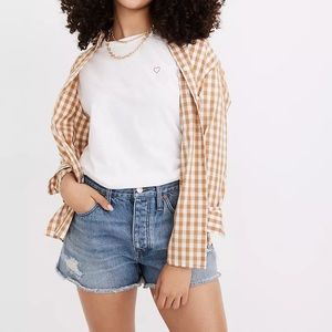 Curvy Relaxed Denim Shorts in Homecrest Wash: Ripped Edition
